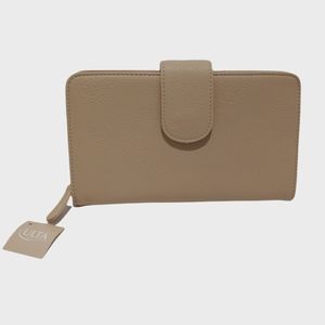 Ulta Beauty Womens Wallet Light Brown Tan Credit Card Slots Photo Holder Zip